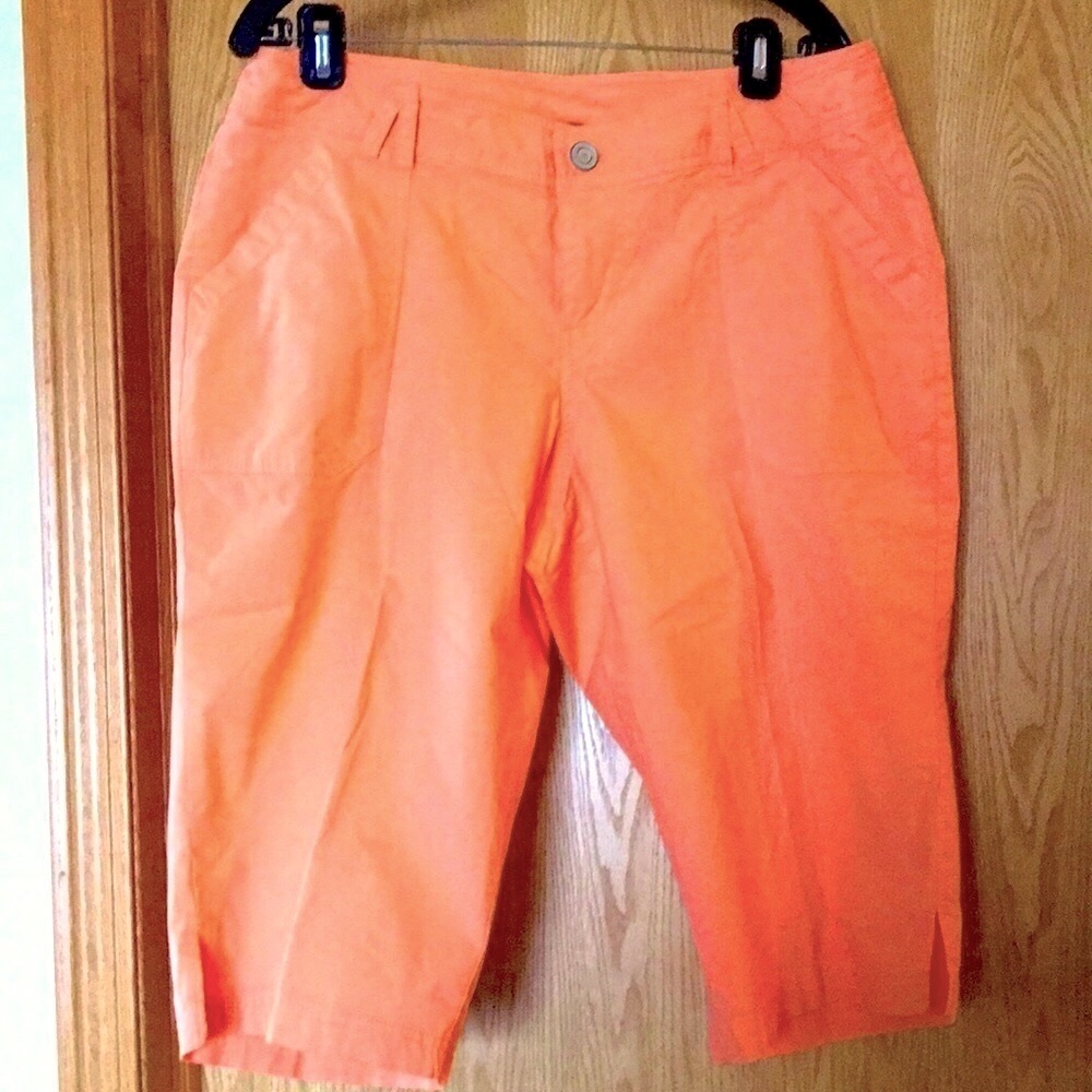Lane Bryant size 14 peach orange thin cotton stretch bermuda length shorts EUC